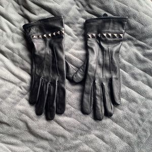 DANIER authentic leather studded gloves size small